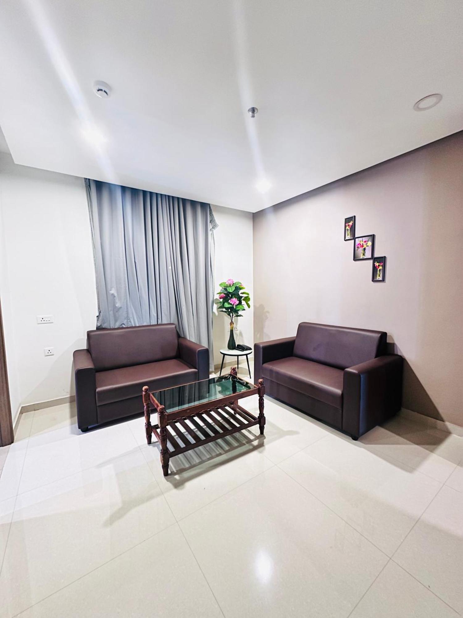 Pearl Palace Attingal Exterior photo